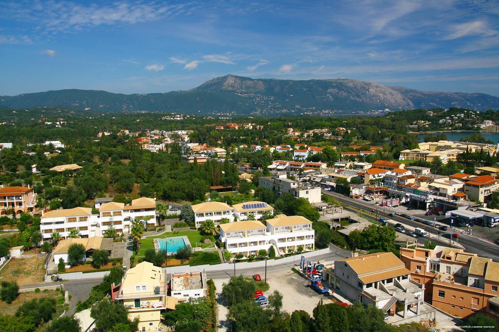 Asteraki Aparthotel Гувия Екстериор снимка